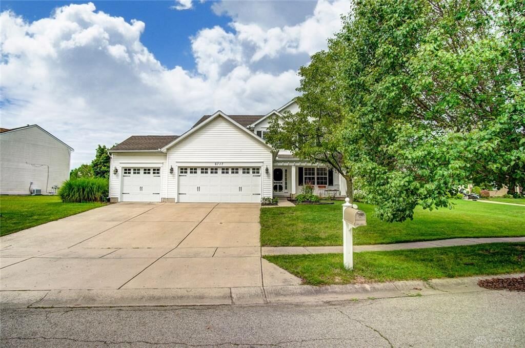 Property Photo: 6717 Serrell Lane OH 45424