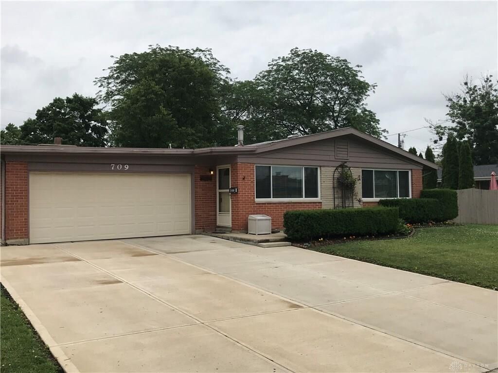 Property Photo: 709 Cushing Avenue OH 45429
