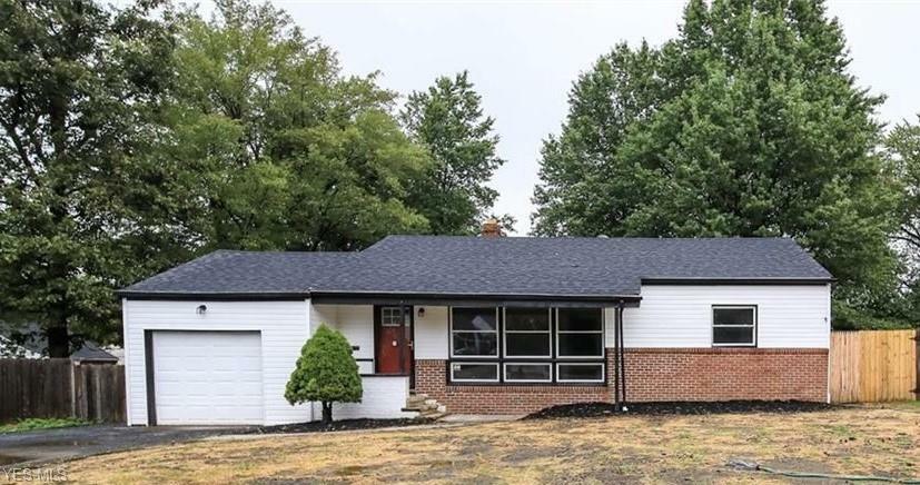Property Photo: 3993 Waverly Place OH 44121