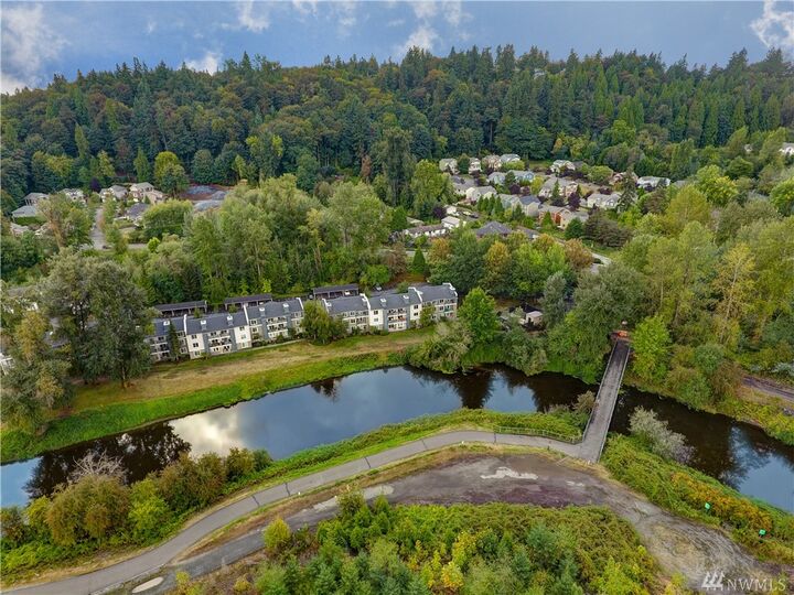 10822 E Riverside Dr A201  Bothell WA 98011 photo
