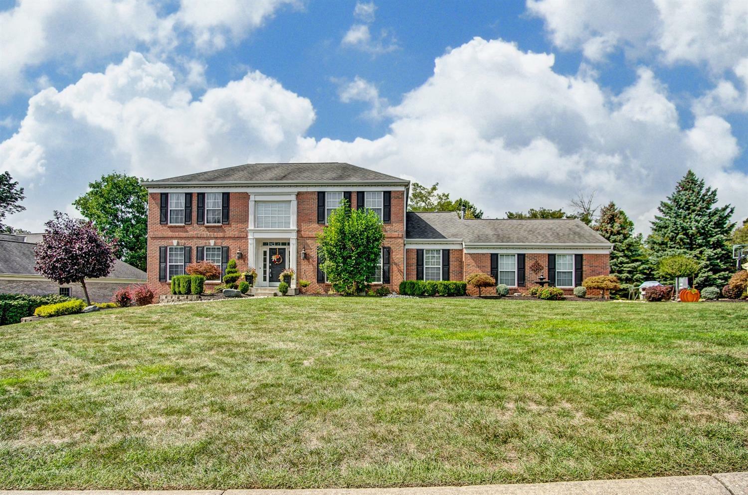 Property Photo: 7829 Surreywood Drive OH 45052