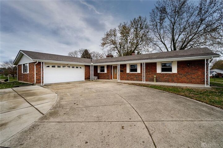 549 Rising Hill Drive  Fairborn OH 45324 photo