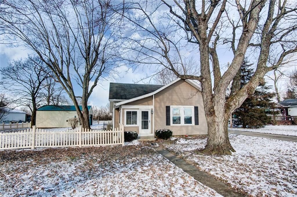 Property Photo:  7540 S Kessler Frederick Road  OH 45383 