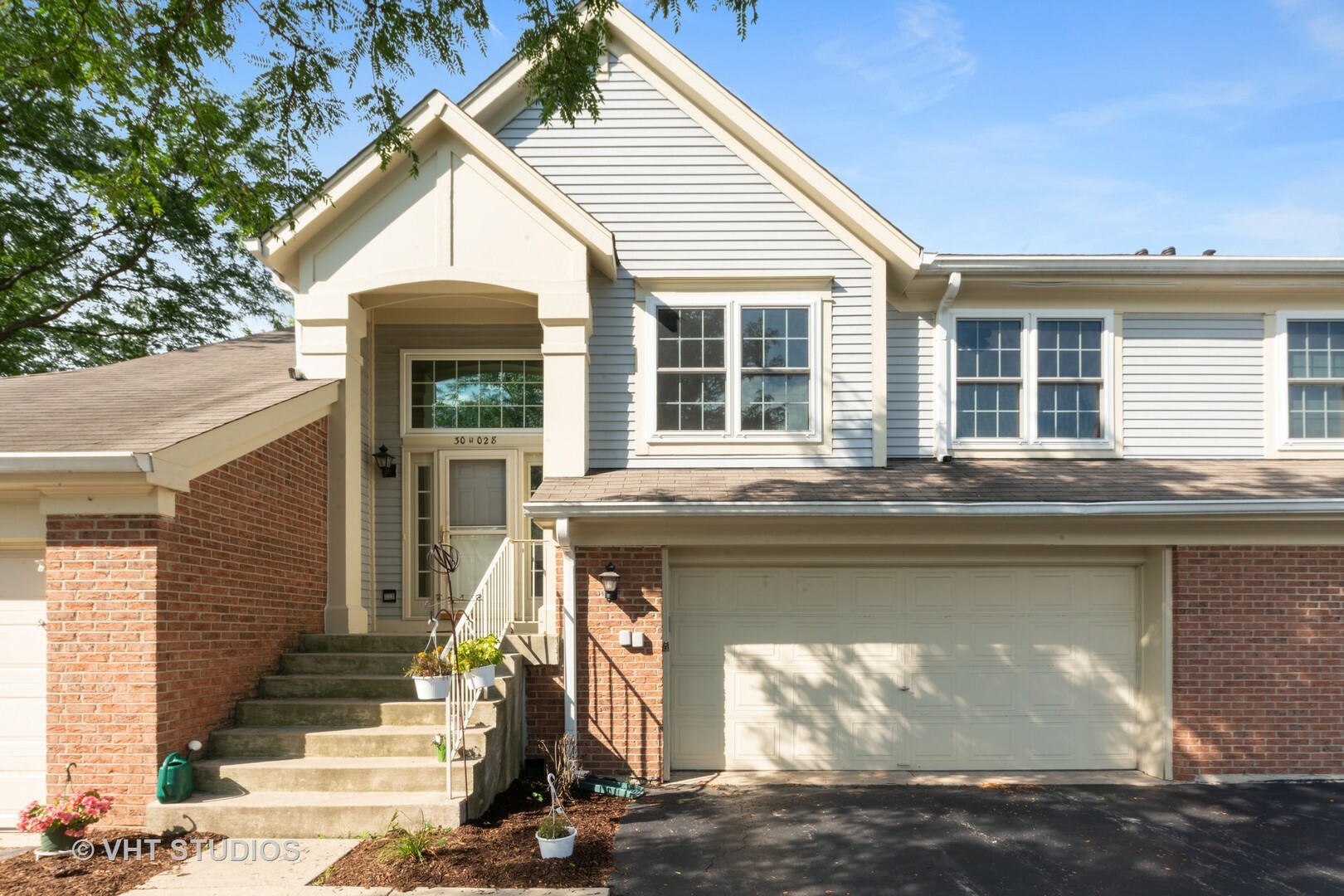 Property Photo: 30W028 Juniper Court IL 60555