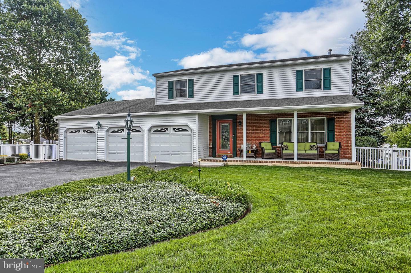 Property Photo:  5135 Arney Road  PA 17111 