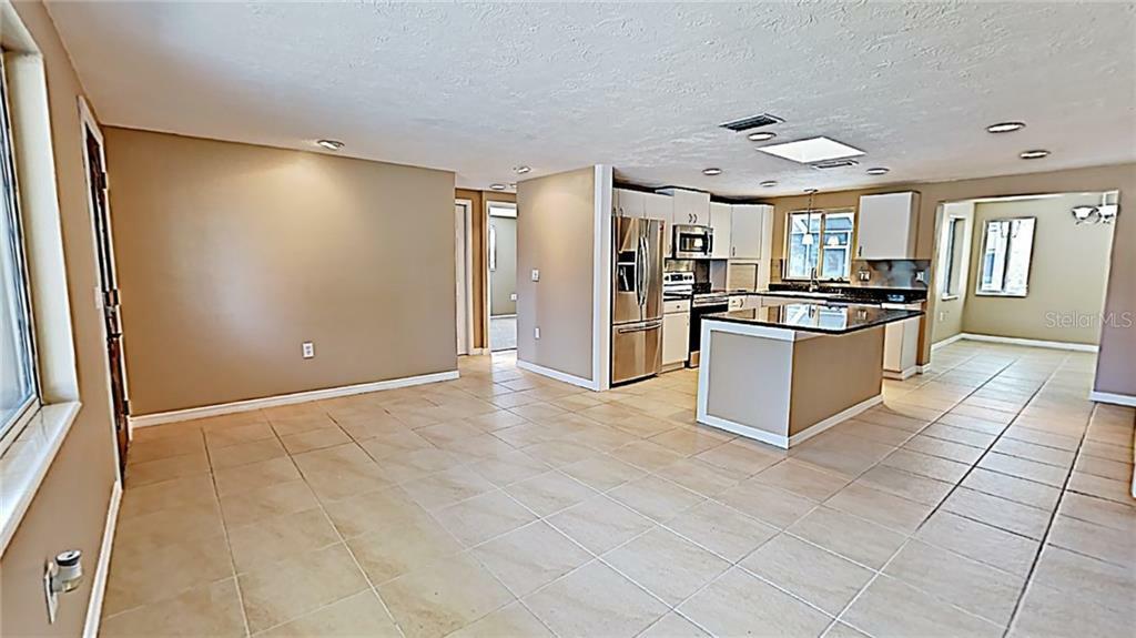 Property Photo:  29 Oak Avenue  FL 34684 