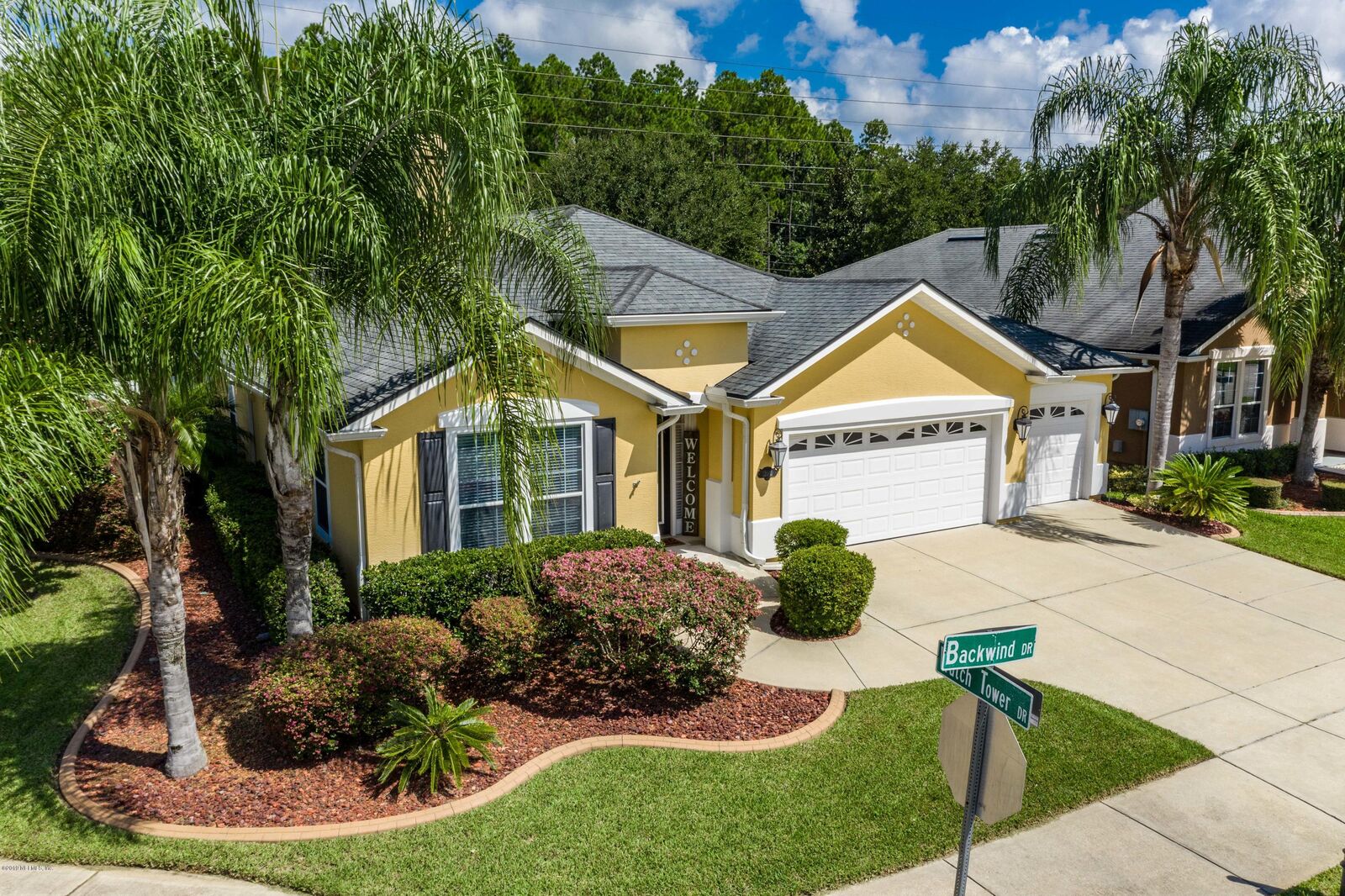 Property Photo: 12035 Backwind Drive FL 32258