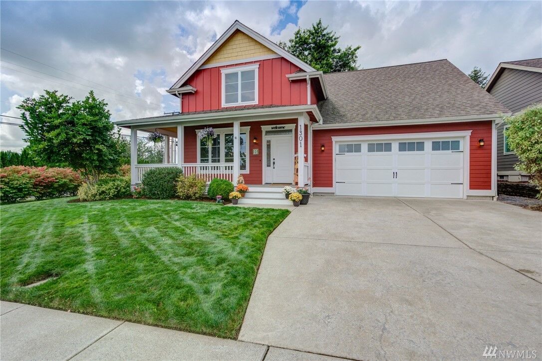 Property Photo:  1301 Lupin St  WA 98264 