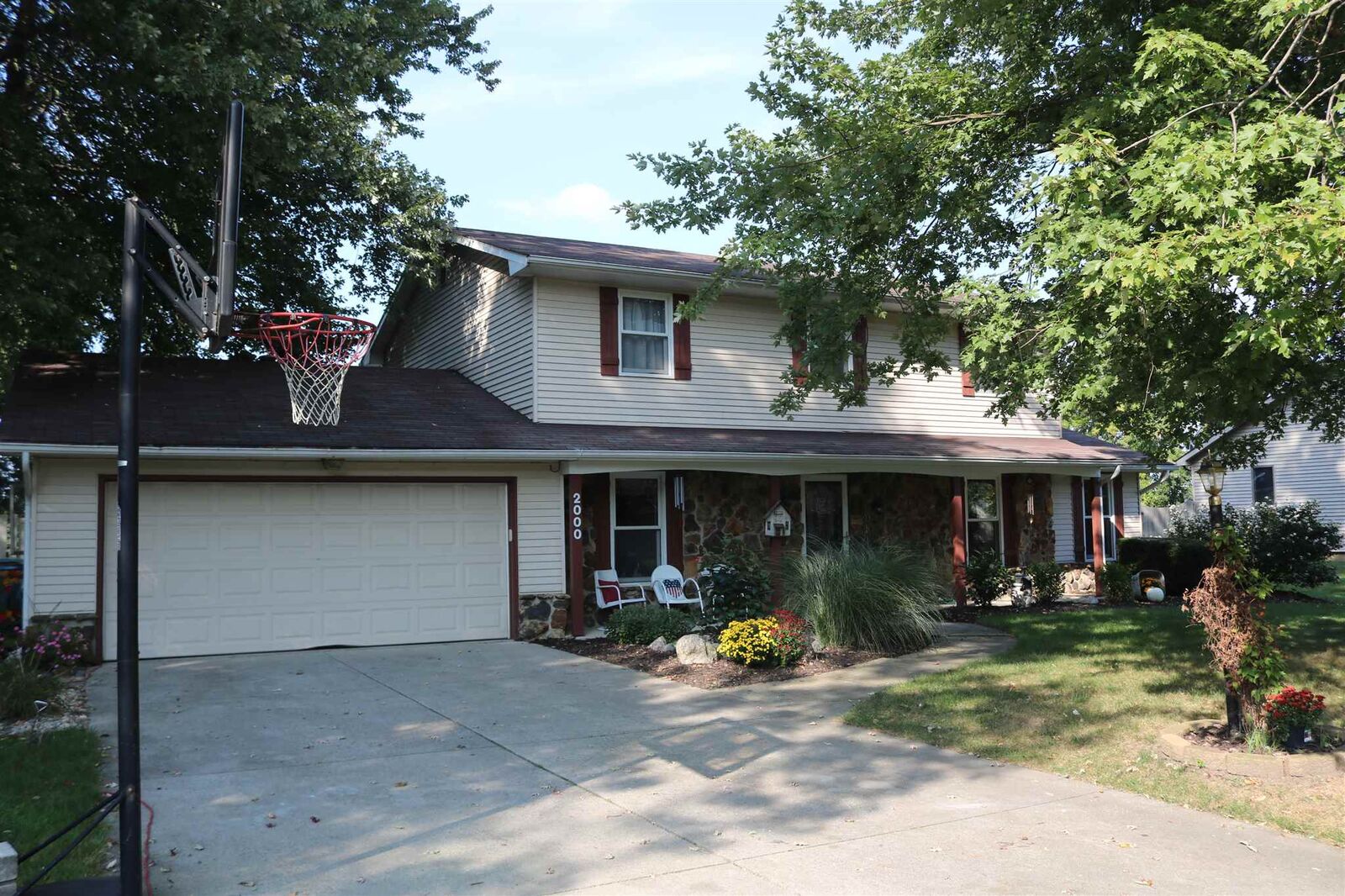 Property Photo:  2000 Maple Lane  IN 46738