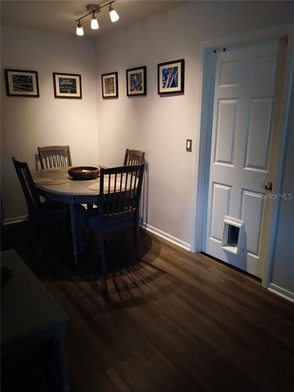 Property Photo:  143 NW Monroe Circle N  FL 33702 