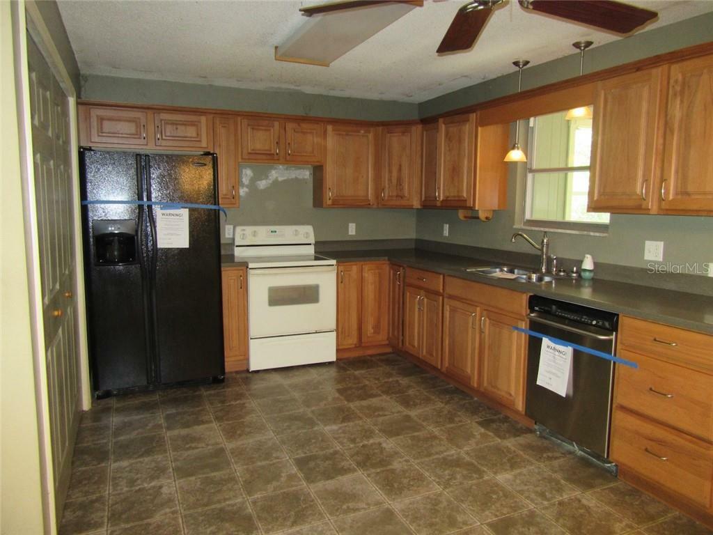 Property Photo:  1618 Alan Drive  FL 32726 