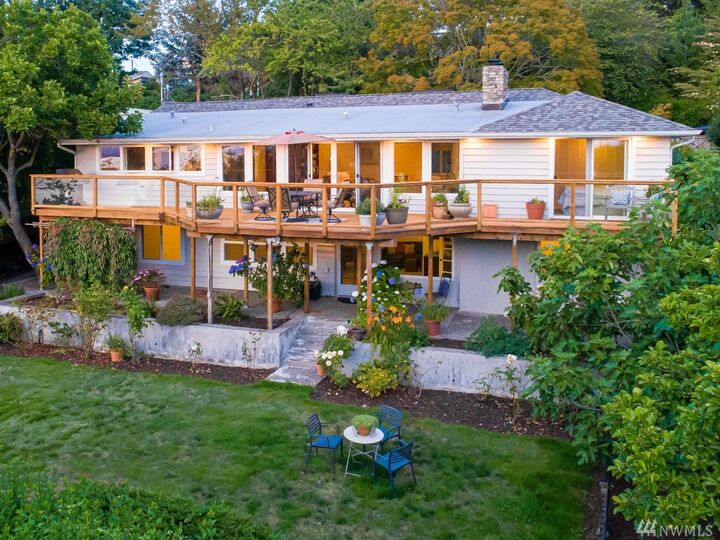 Property Photo:  10001  Marine View Drive SW  WA 98146 