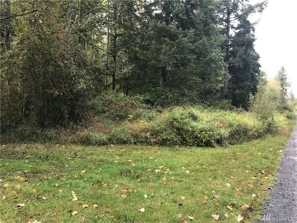 Property Photo: 37908 112th Ave E WA 98328