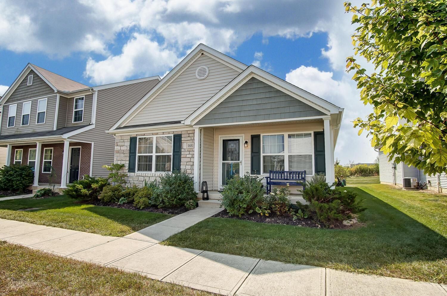 Property Photo:  1681 Flat Rock Run  OH 43240 