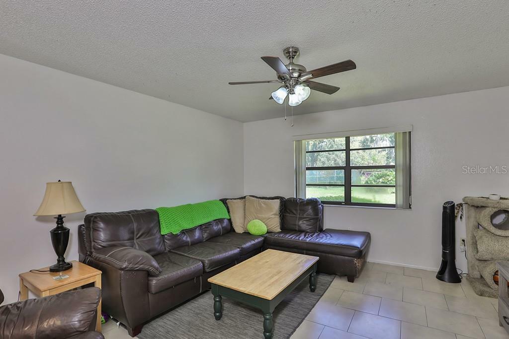 Property Photo:  2916 Silver Bell Court  FL 34684 