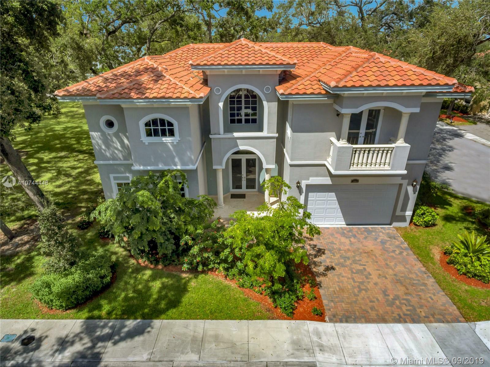 Property Photo:  3564 Forest View Cir  FL 33312 