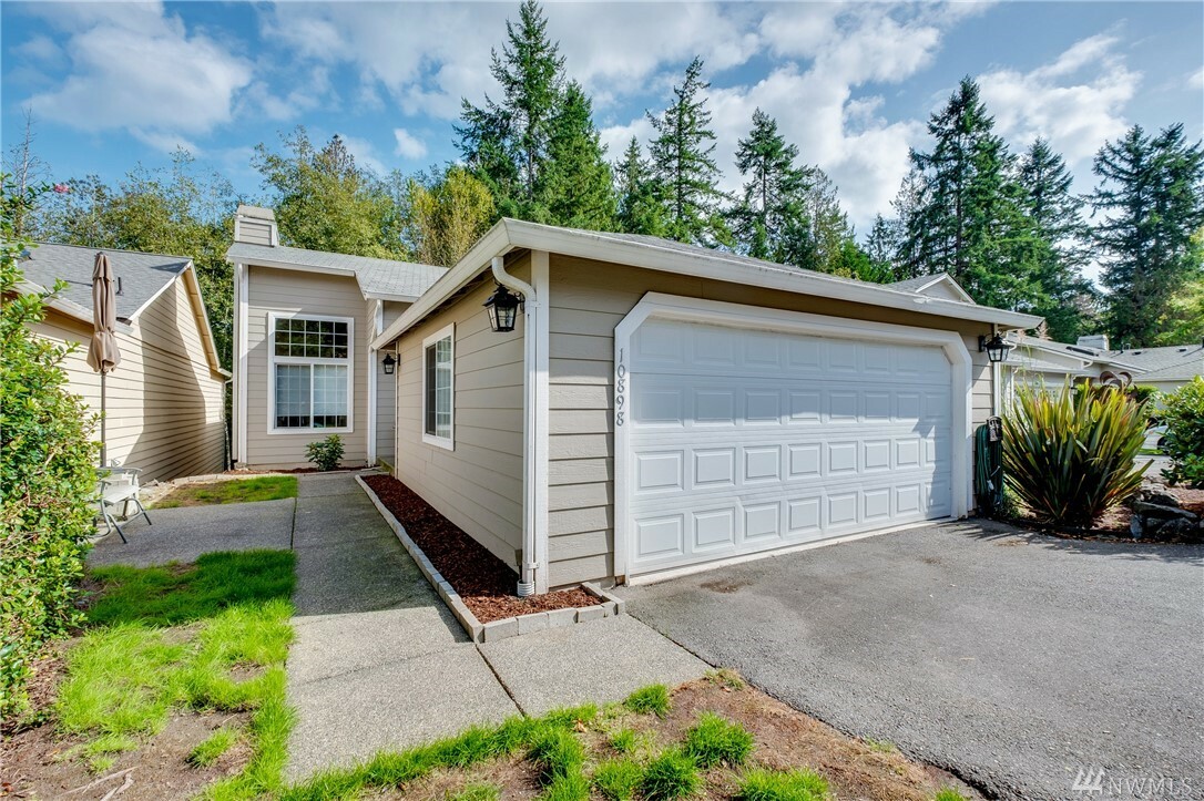 Property Photo:  10898 Tulip Place NW  WA 98383 