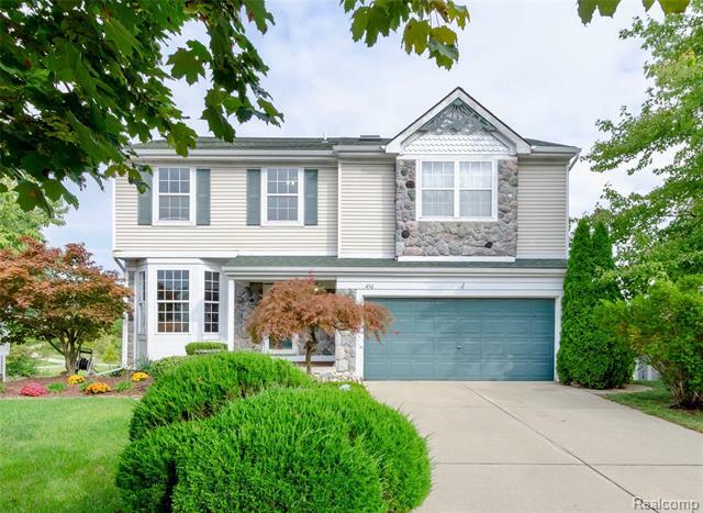 Property Photo: 450 Waterbury Court MI 48111