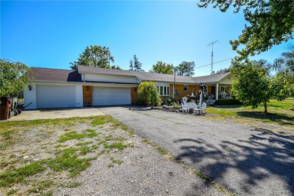 Property Photo: 9433 Lower Valley Pike OH 45341