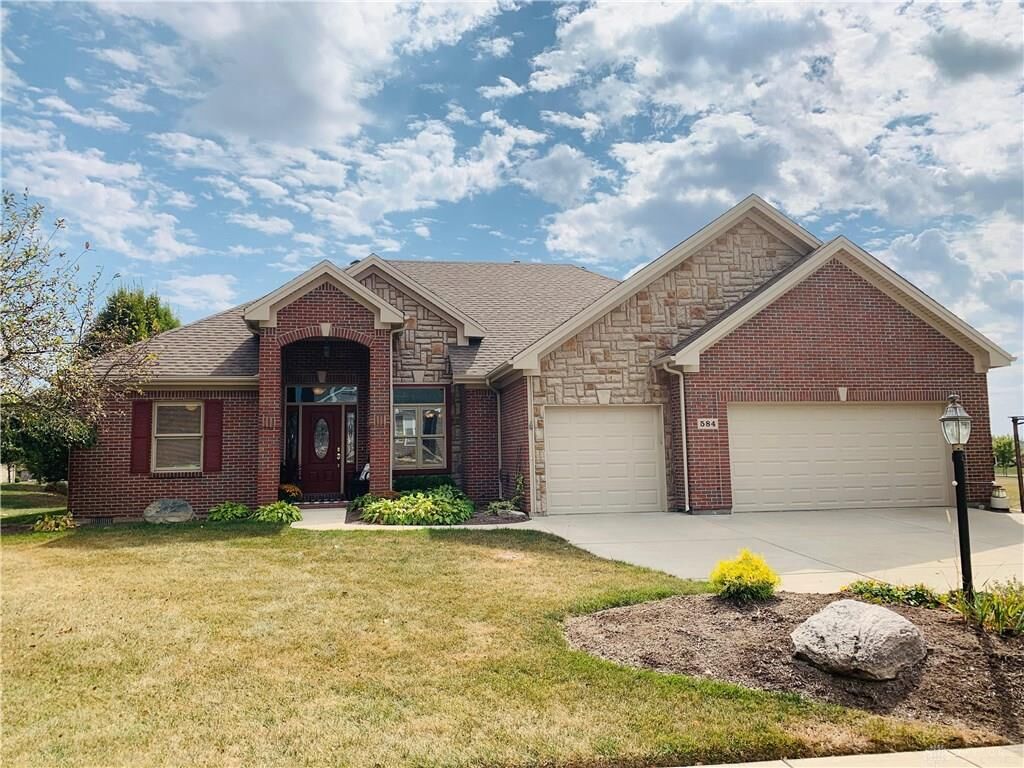Property Photo: 584 Golden Maple Avenue OH 45309