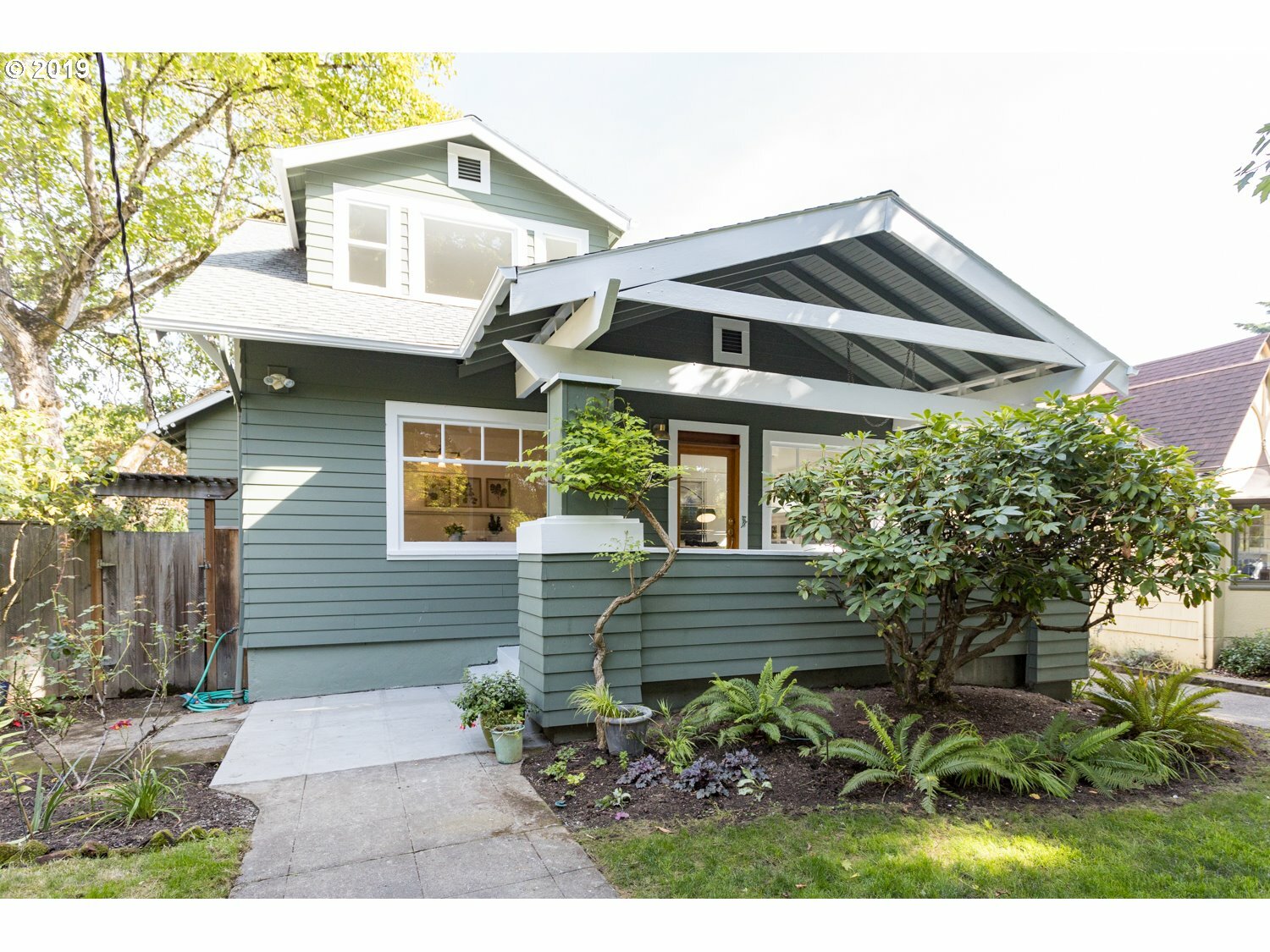 Property Photo: 7126 SE 31st Ave OR 97202