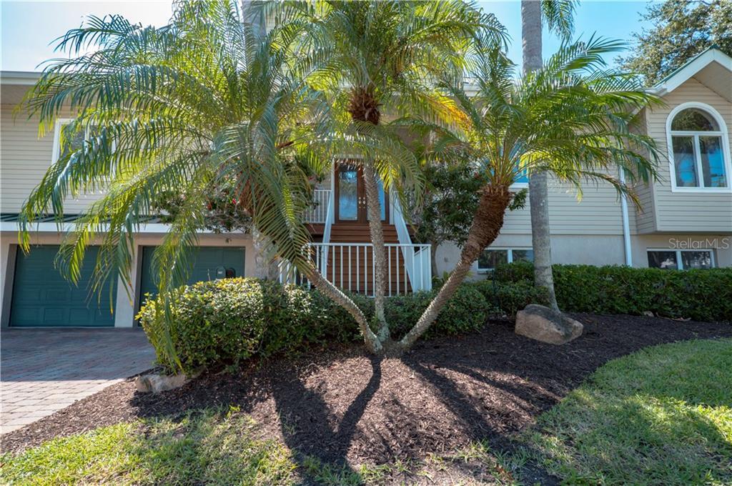 Property Photo: 907 Inlet Circle FL 34285