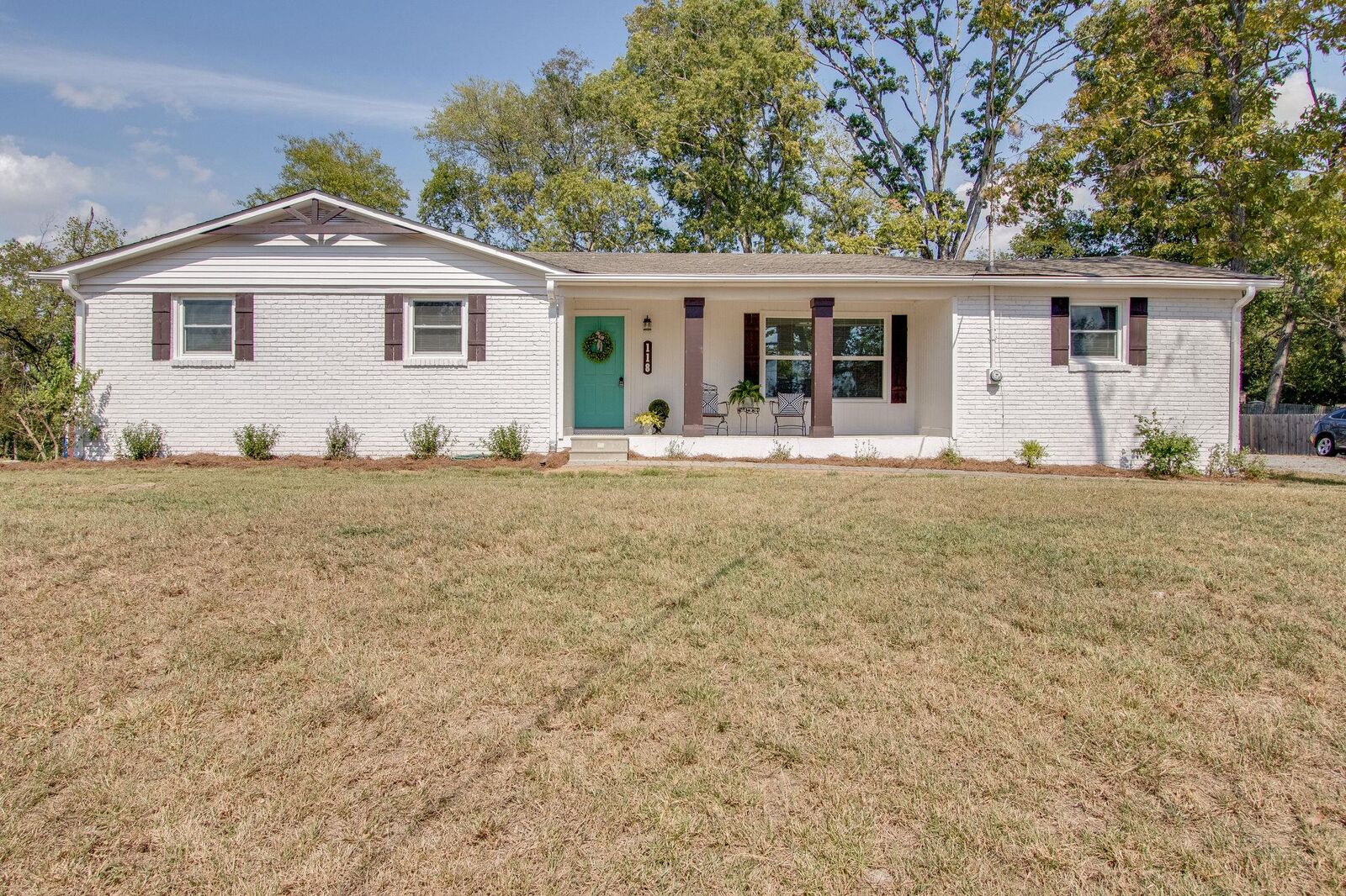 Property Photo:  118 Lorraine Dr  TN 37066 