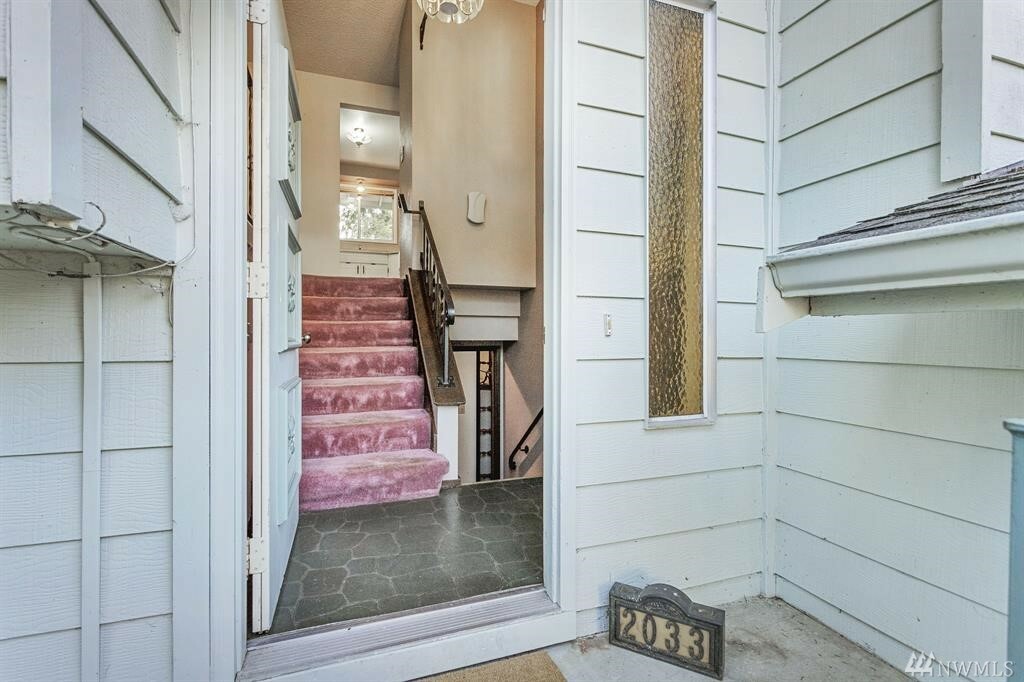 Property Photo:  2033 NE Ridgewood St  WA 98370 