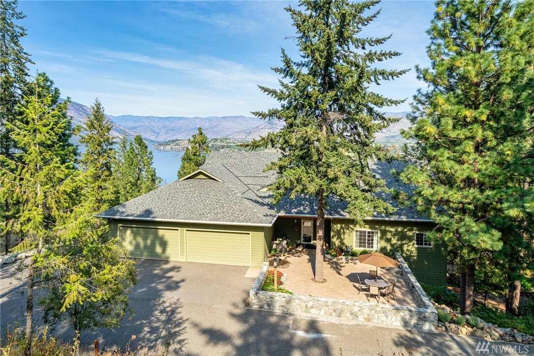 Property Photo:  7540 Chelan Ridge Rd  WA 98816 