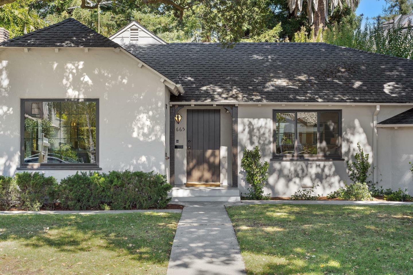 Property Photo:  665 Hale Street  CA 94301 