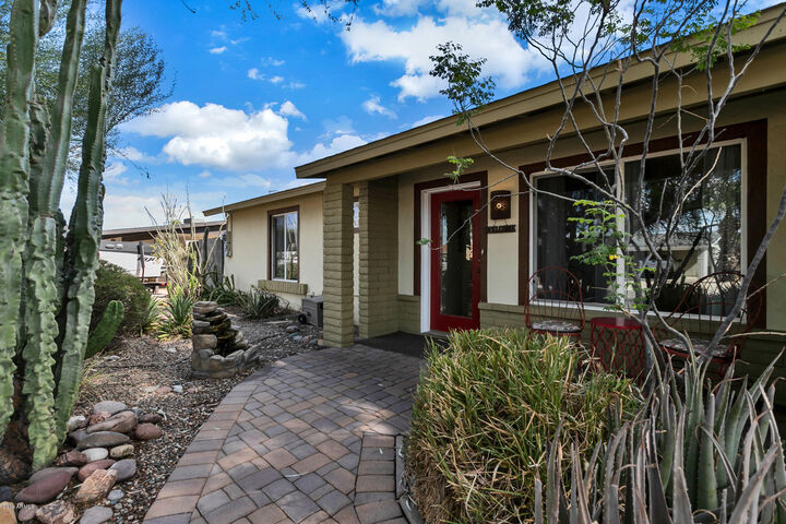Property Photo:  3427 E Sunnyside Drive  AZ 85028 