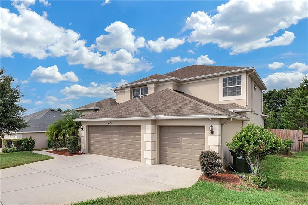 Property Photo:  1776 Nature Cove Lane  FL 34711 