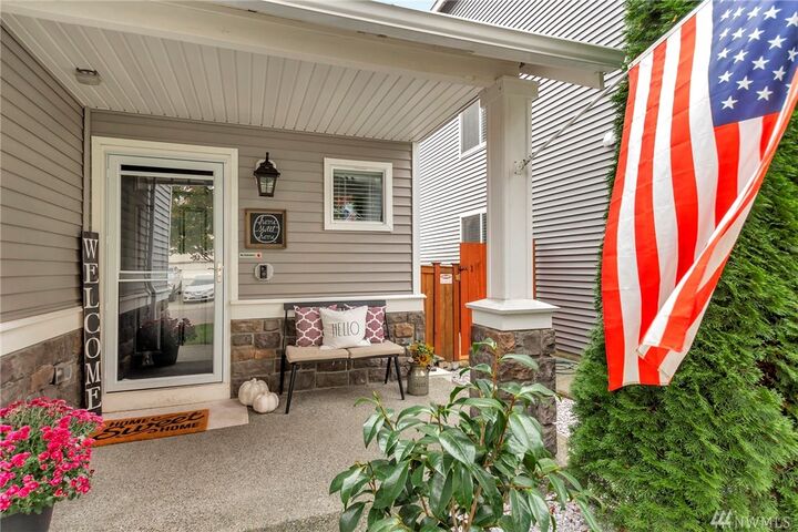 Property Photo: 19707 100th Street E WA 98391