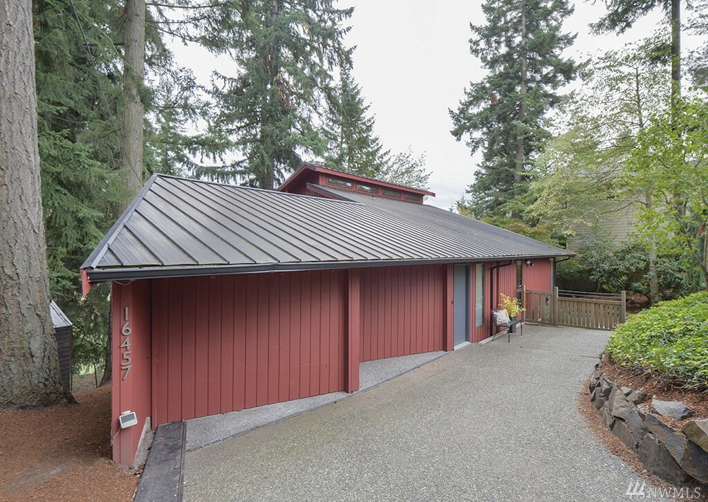 Property Photo: 16457 SE 264th St WA 98042