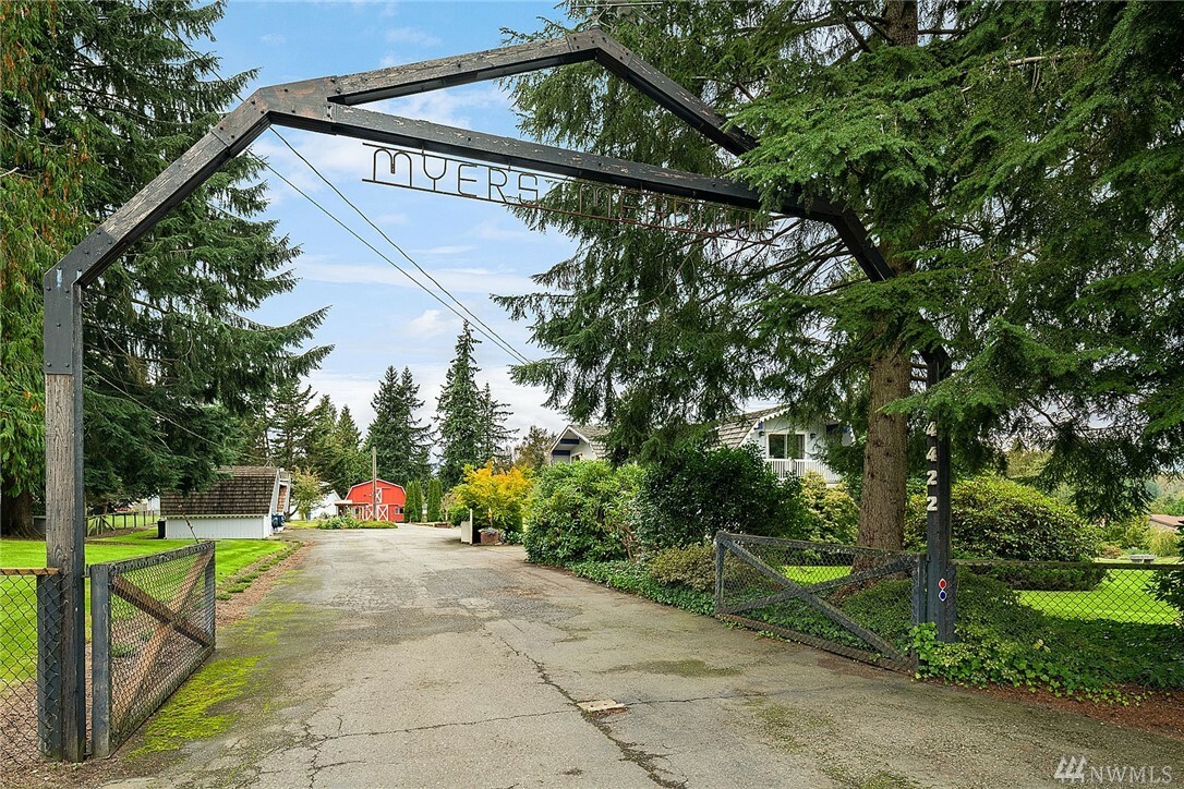 Property Photo:  14422 253rd Ave SE  WA 98272 