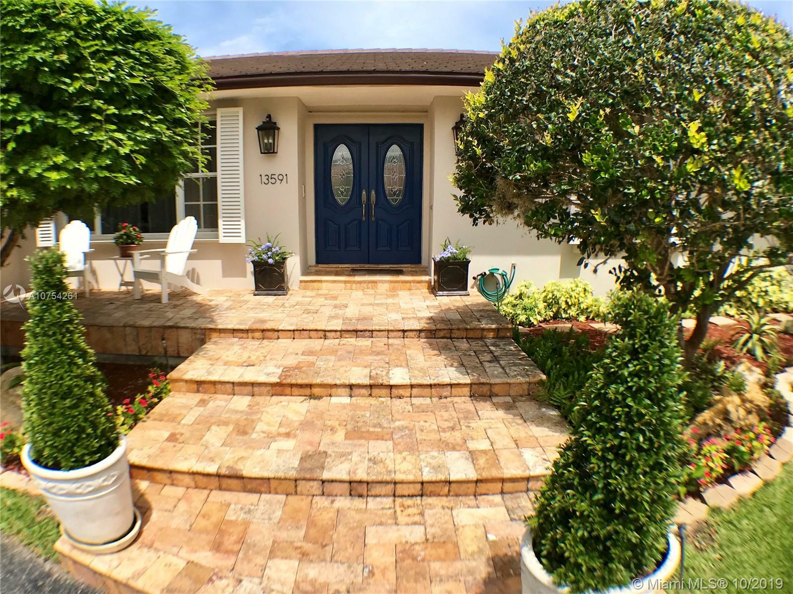 Property Photo: 13591 SW 57th Ct FL 33156