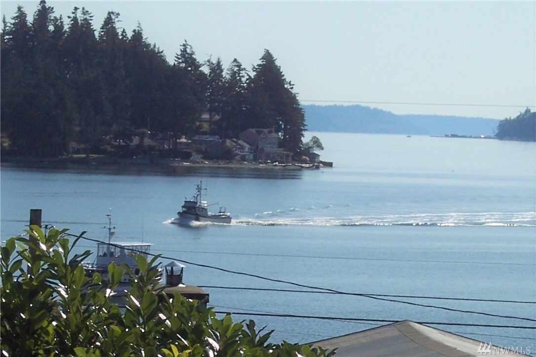 Property Photo: 4124 77th Place NW WA 98271