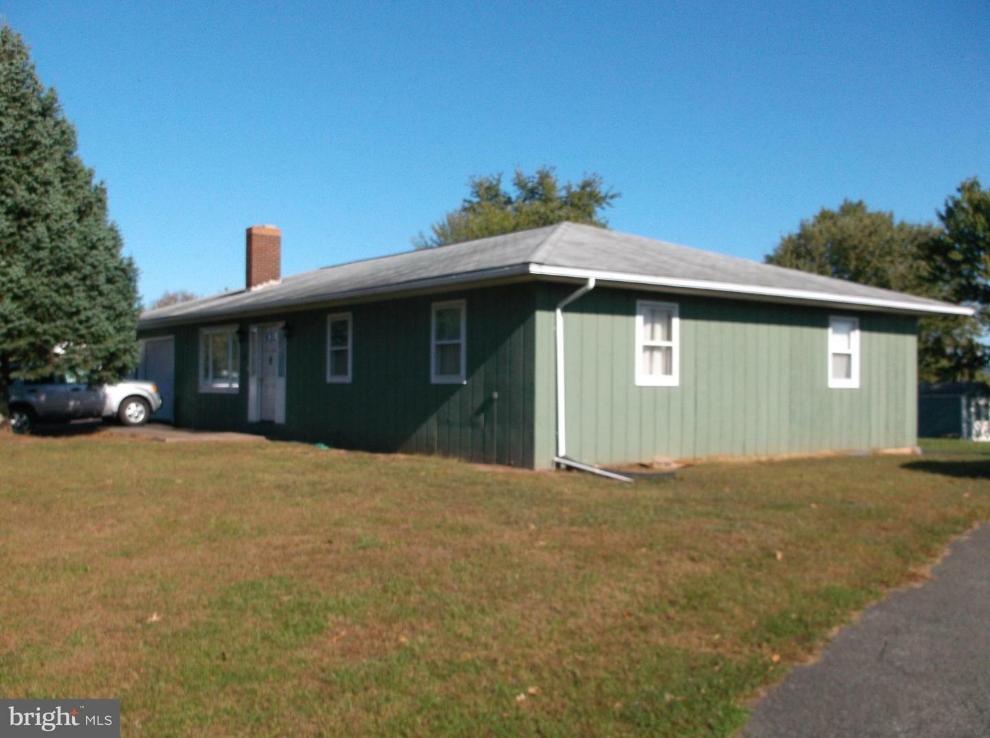 Property Photo: 10 Oak Avenue PA 17032