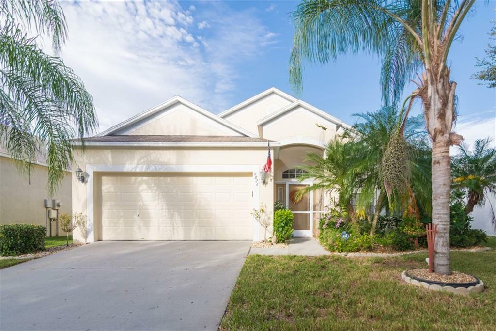 Property Photo:  6824 Monarch Park Drive  FL 33572 