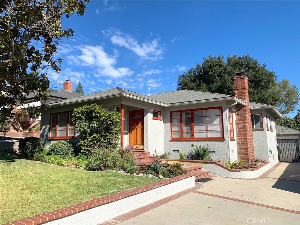 Property Photo:  166 N Madison Avenue  CA 91016 