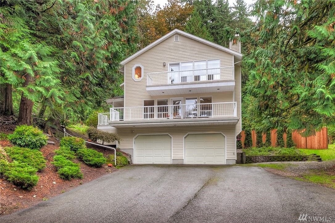 Property Photo: 102 206th Ave NE WA 98074