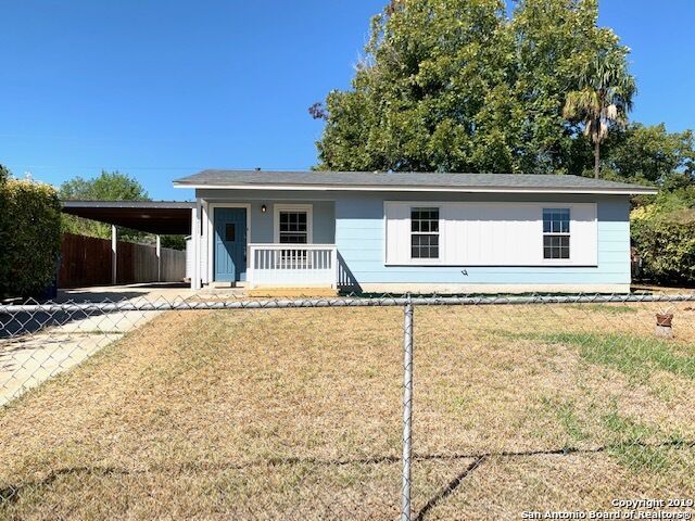 Property Photo:  211 Kopplow Pl  TX 78221 