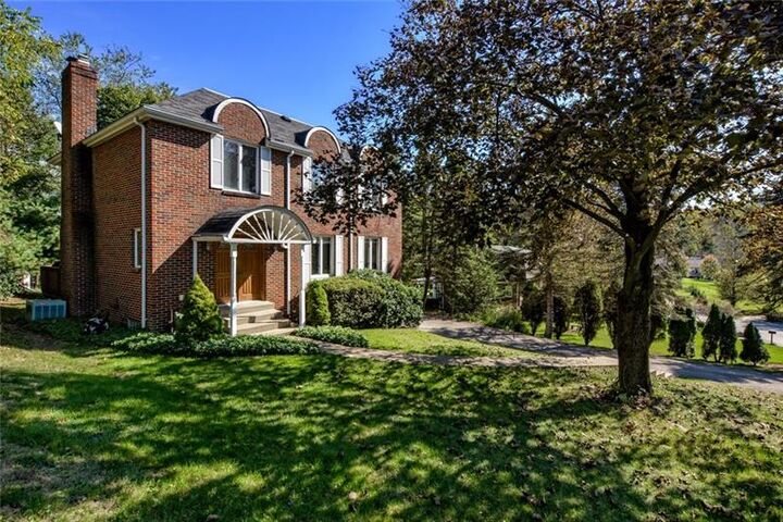 5388 Peach Dr  Richland PA 15044 photo
