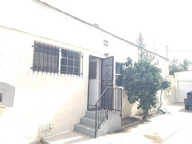 Property Photo:  3002 W 67th Street  CA 90043 