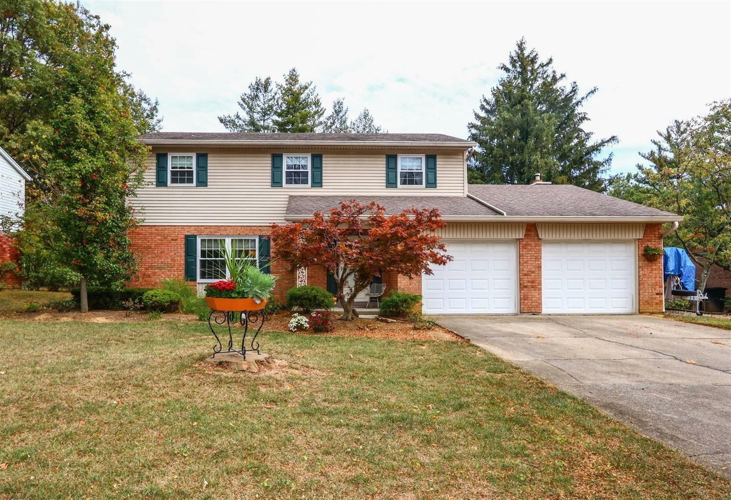 Property Photo:  9886 Dargate Ct  OH 45231 