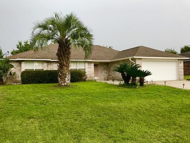 Property Photo: 608 Northview Drive FL 32536