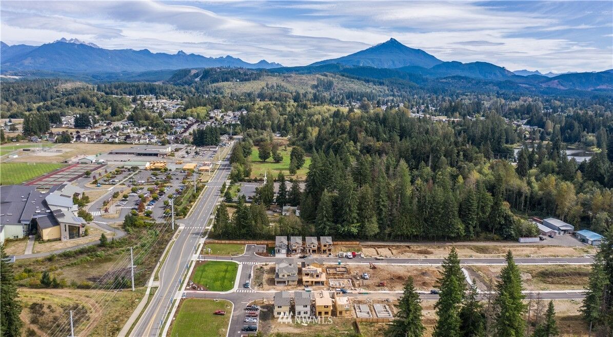 Property Photo:  418 Penny Avenue  WA 98252 