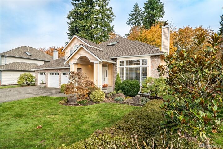 Property Photo: 16306 126th Ave NE WA 98072