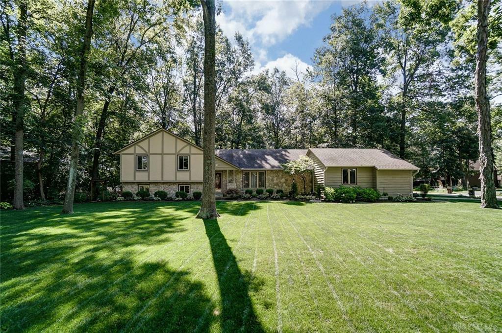 Property Photo: 2895 Broken Woods Drive OH 45373