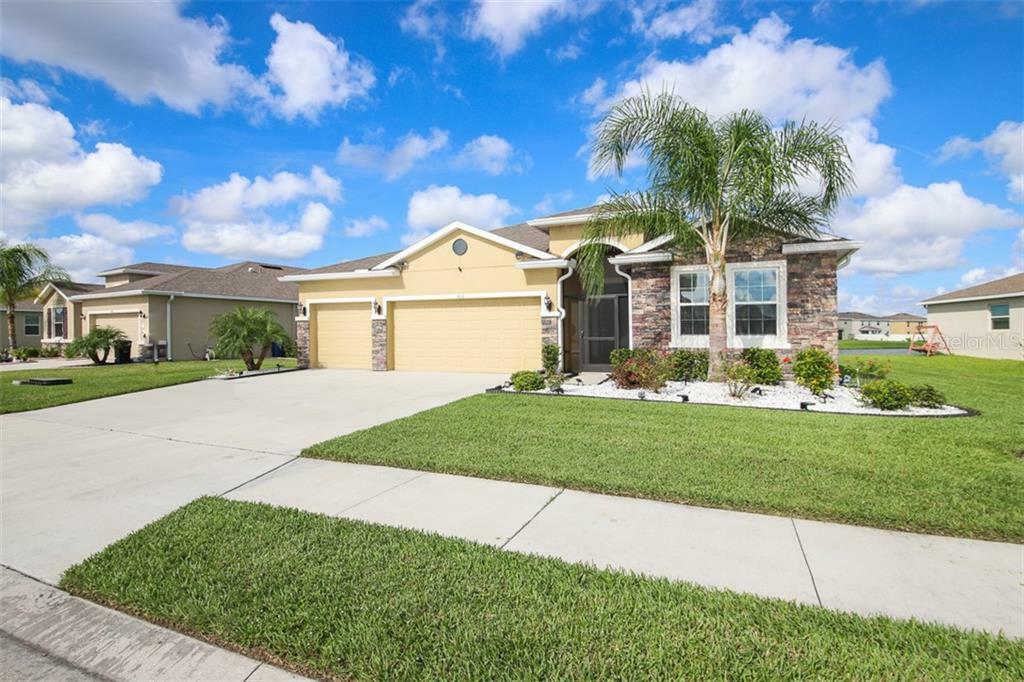 Property Photo:  416 Tierra Verde Way  FL 34212 